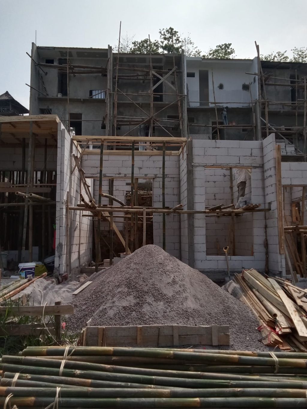 foto tampak rumah tipe 41 Superimposed (3 kamar) (442) perumahan G-Land Harmony Hills
