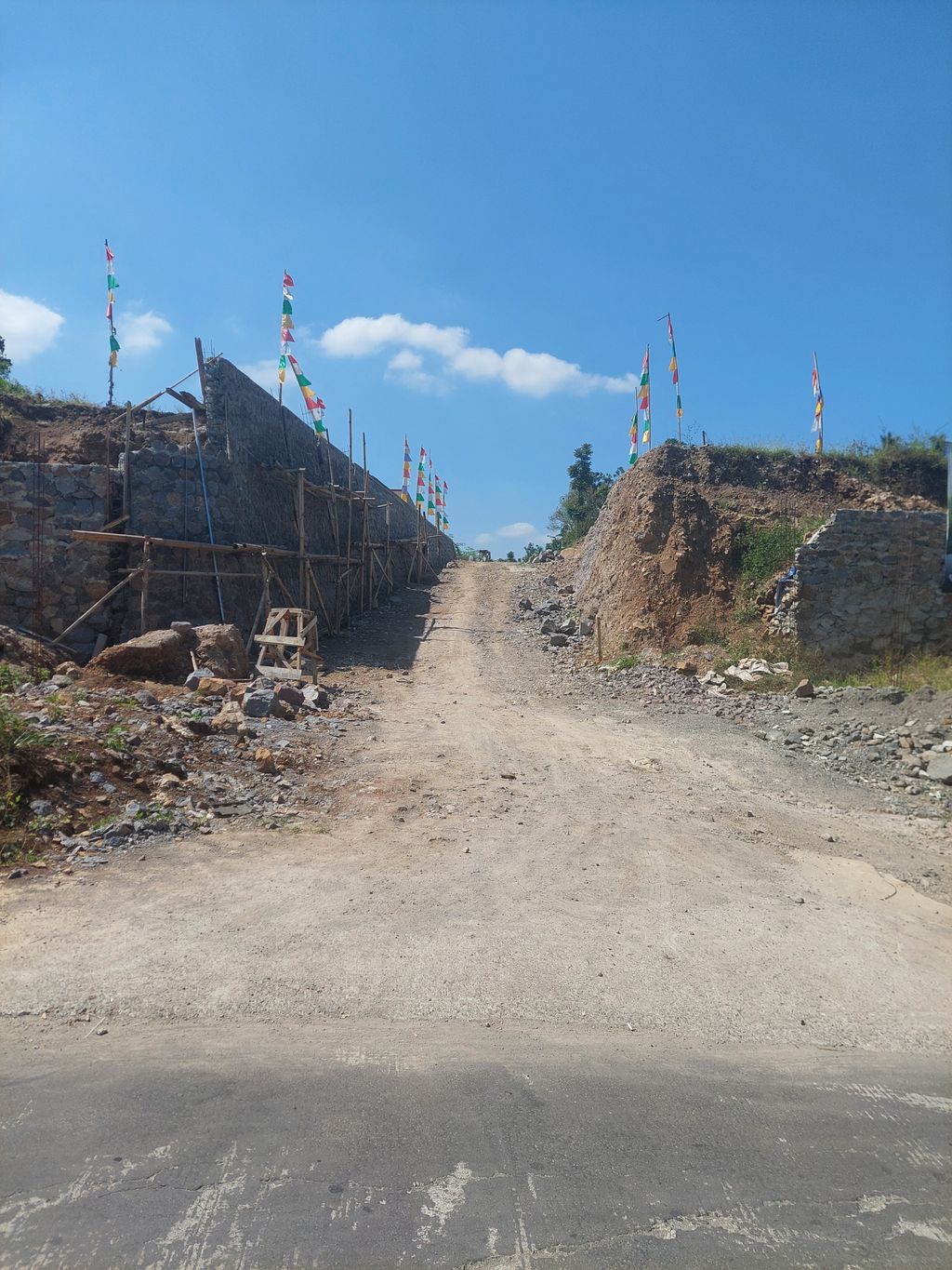 foto gerbang perumahan SINDANGSUKA REGENCY