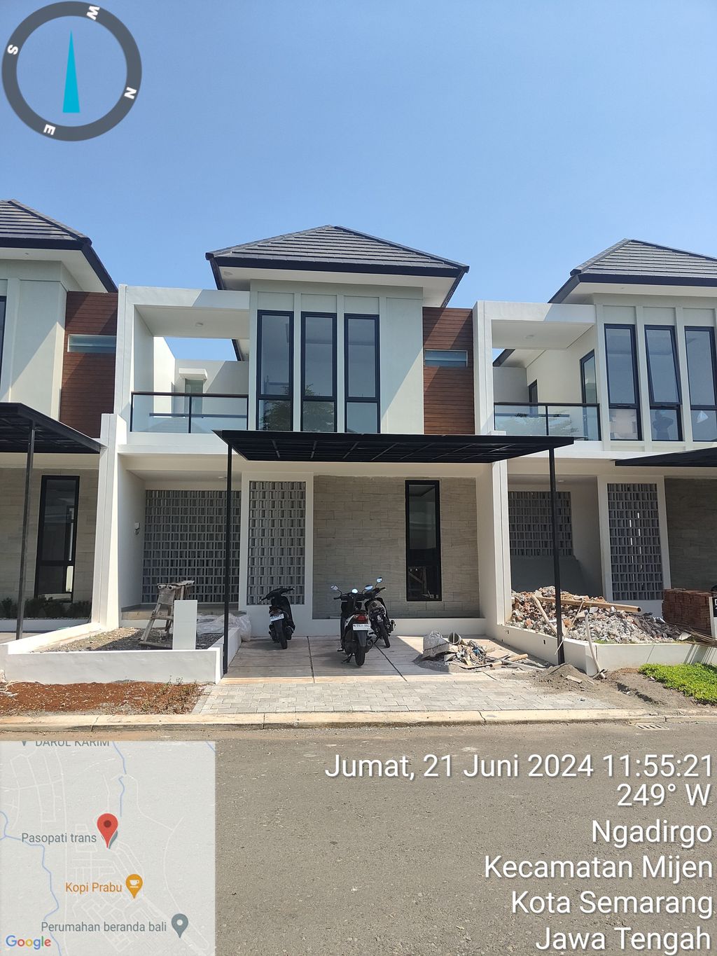 foto tampak rumah tipe YARA D11 perumahan BSB City Hilago