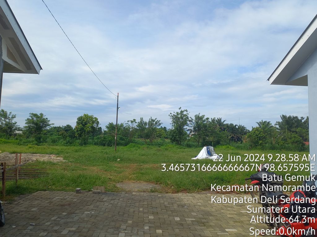 foto posisi tengah perumahan GRAHA INDAH PALACE