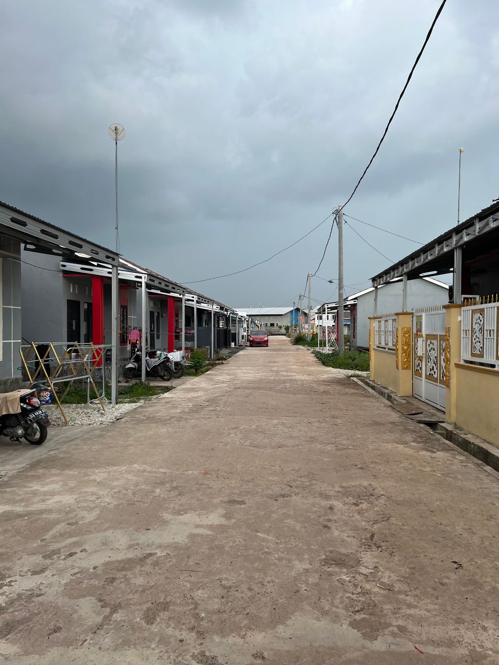 foto posisi tengah perumahan GRIYA PERMATA INDAH 5 SULTAN