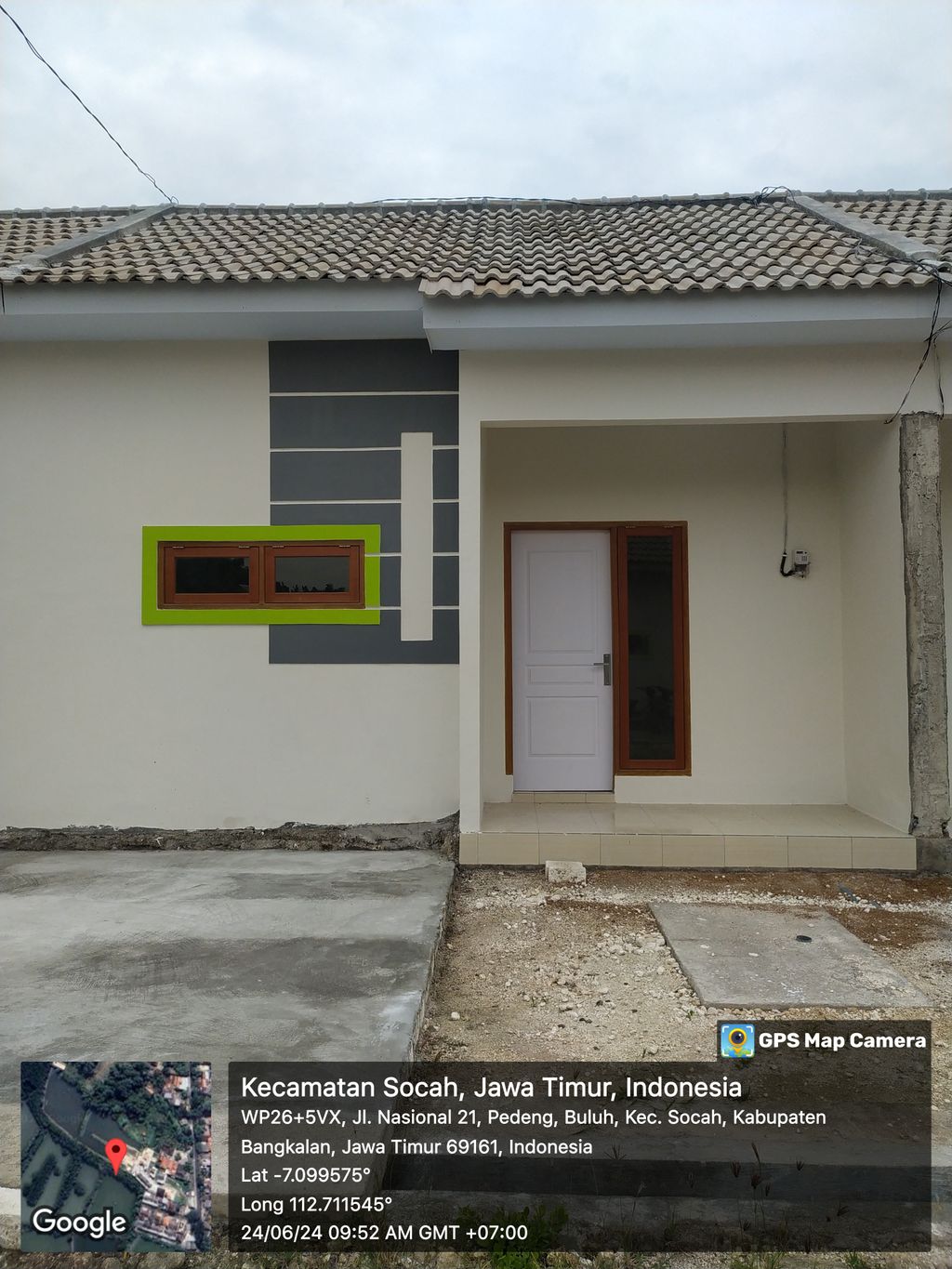 foto contoh rumah perumahan Suryaland