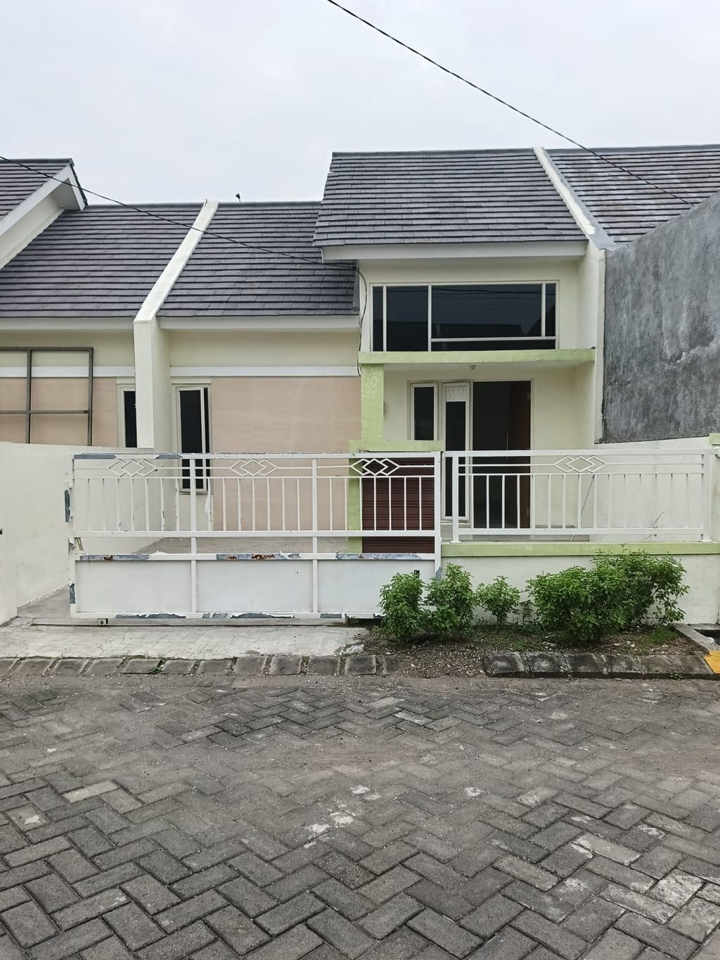 foto tampak rumah tipe T.36 MARIGOLD G1 perumahan PRIMA GARDEN ESTATE