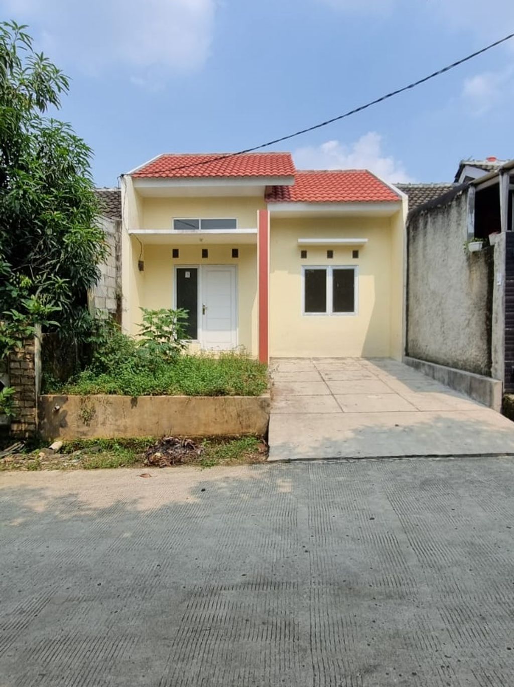 foto tampak rumah tipe 33/84 perumahan Perumahan Duren Baru Permai