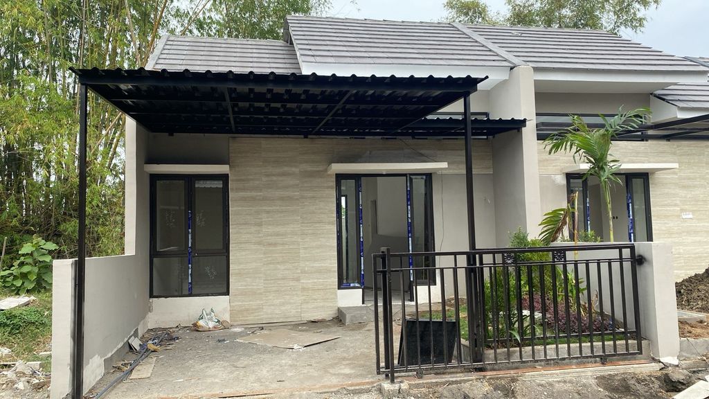 foto tampak rumah tipe NEW CATANIA A perumahan PERUMAHAN GRAND KEDAMEAN REGENCY TAHAP III