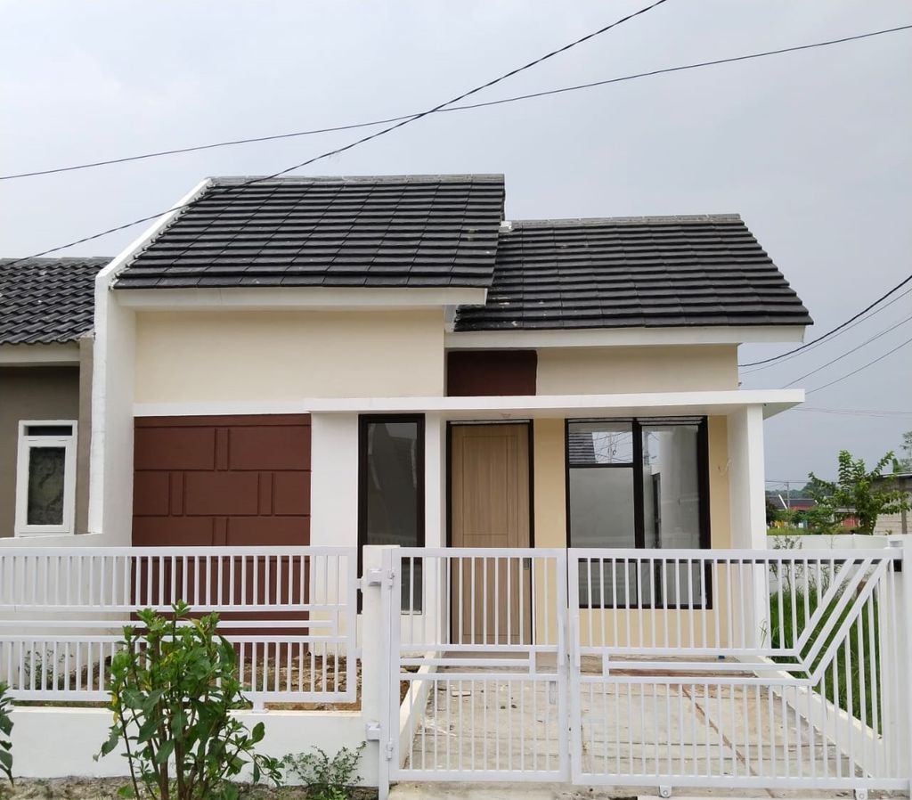 foto tampak rumah tipe KOM 28/93 DPP 375.500.000 perumahan Perumahan Puri Harmoni 8 Extension