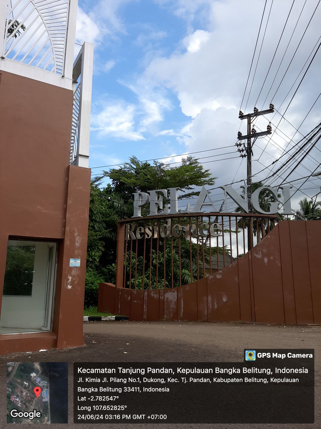 foto gerbang perumahan Pelangi Residence 2
