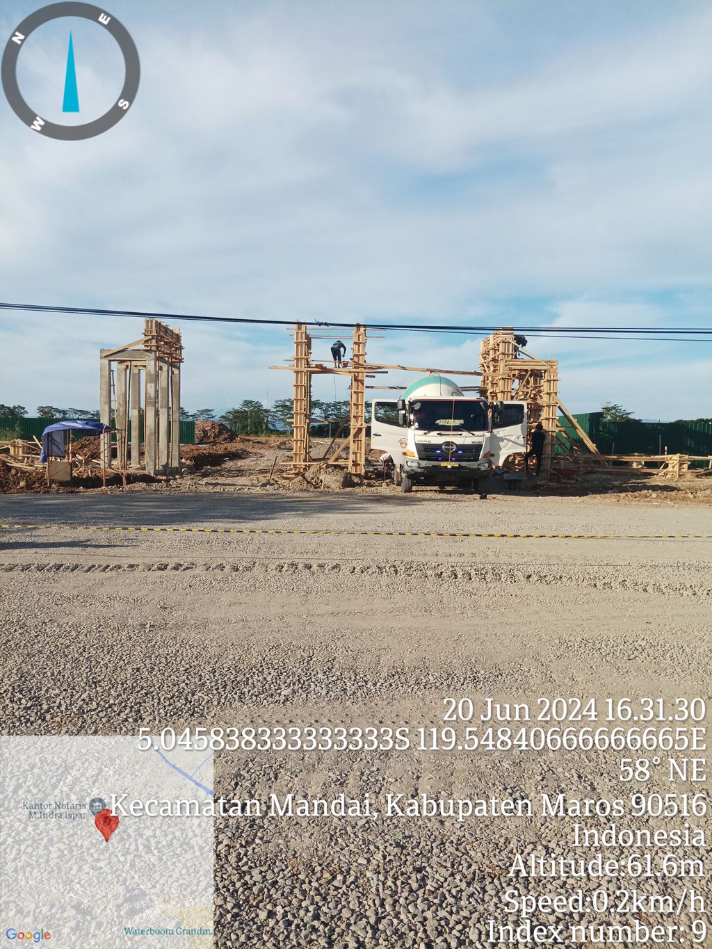 foto posisi tengah perumahan ROYAL GRANDE