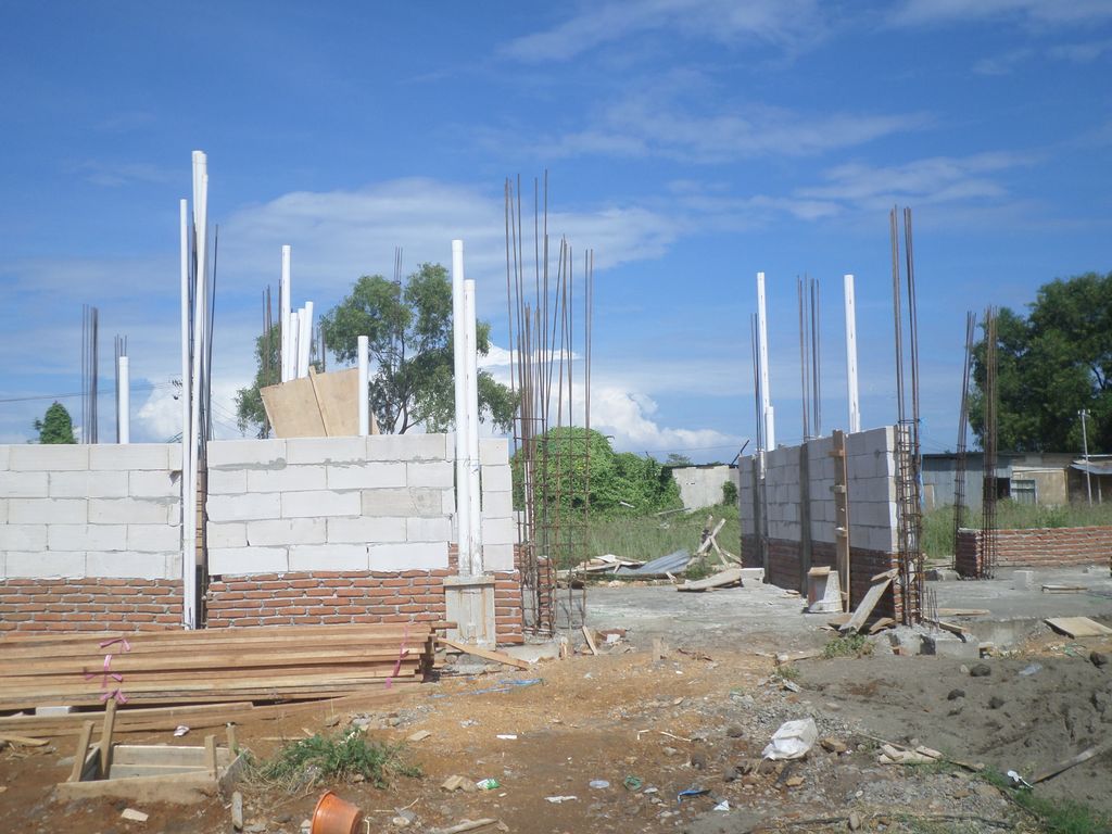 foto tampak rumah tipe MY-0015 perumahan Rolling Hills 6