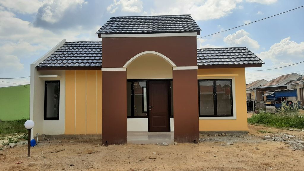 foto tampak rumah tipe komersil 39 perumahan Pelangi Residence 2