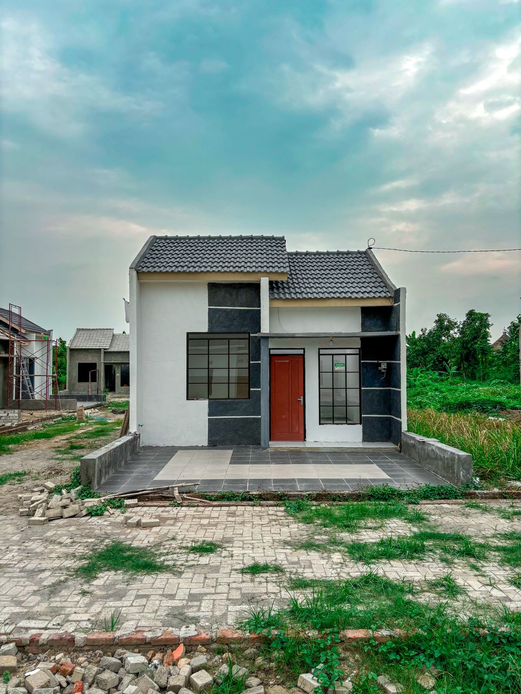 foto tampak rumah tipe 30 perumahan GRIYA TEGAL ARUM