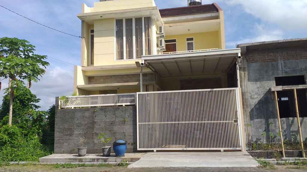 foto tampak rumah tipe 55 perumahan Graha Wangsa