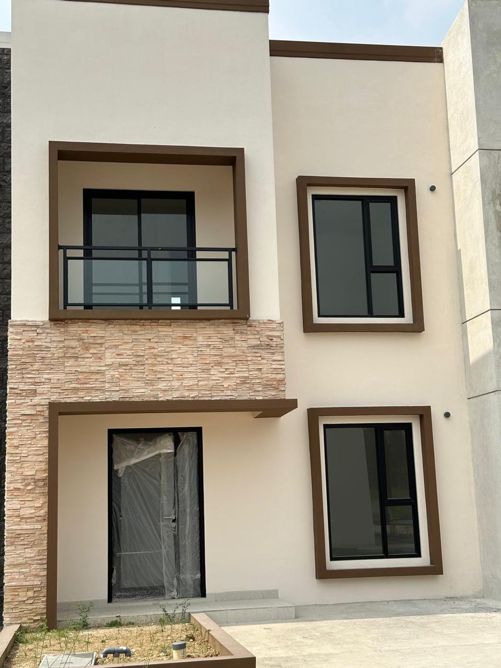 foto tampak rumah tipe A2 Blok A19 perumahan Graha Mirai