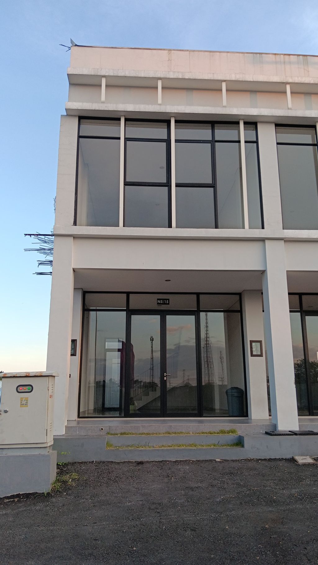 foto tampak rumah tipe RUKO NORTH N515 perumahan CitraLand Driyorejo CBD