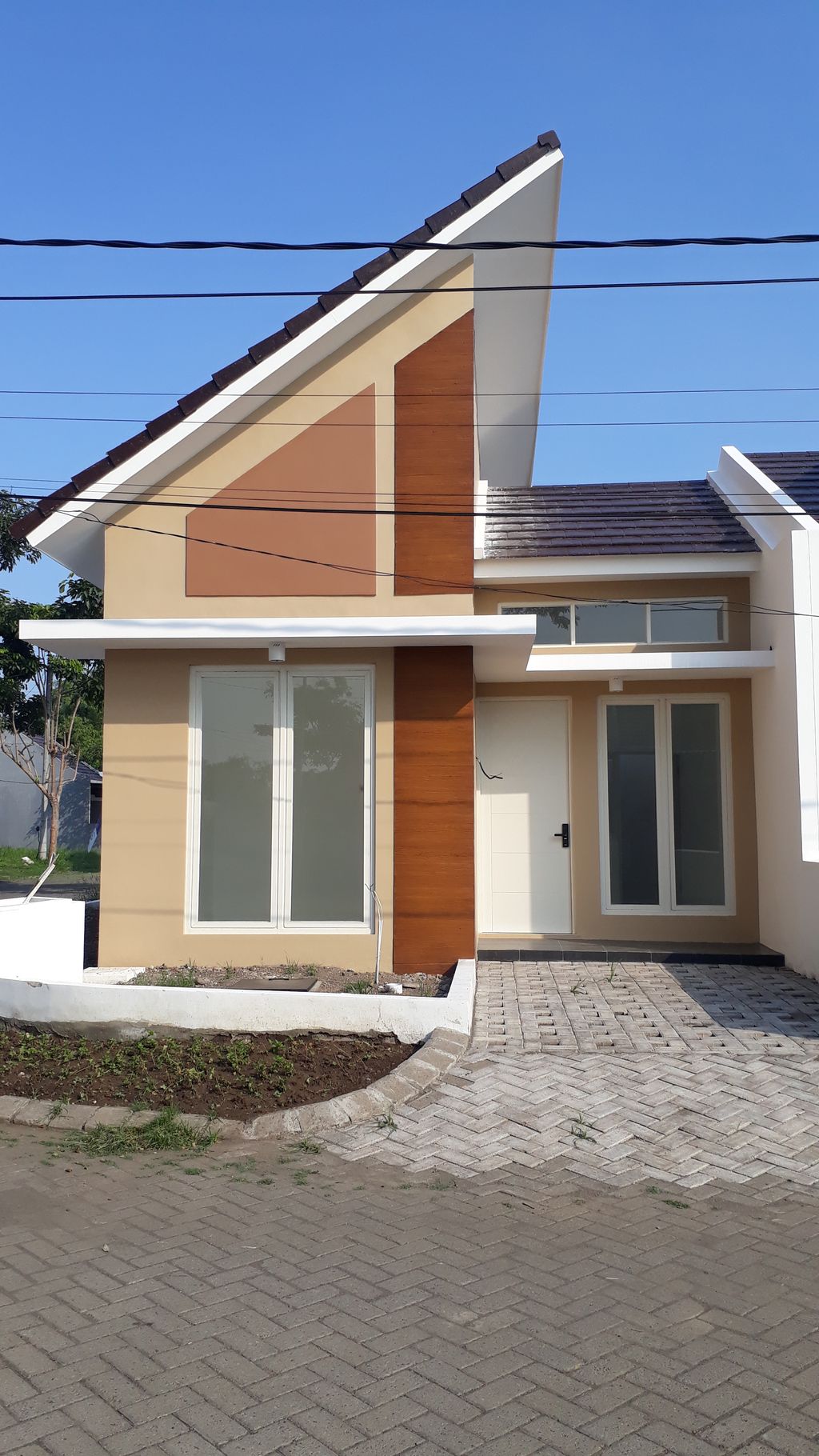 foto tampak rumah tipe Adenium 111 perumahan Banjar Mukti Residence