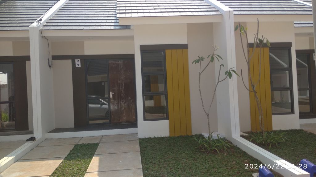 foto tampak rumah tipe 33/108 perumahan Padma Hills