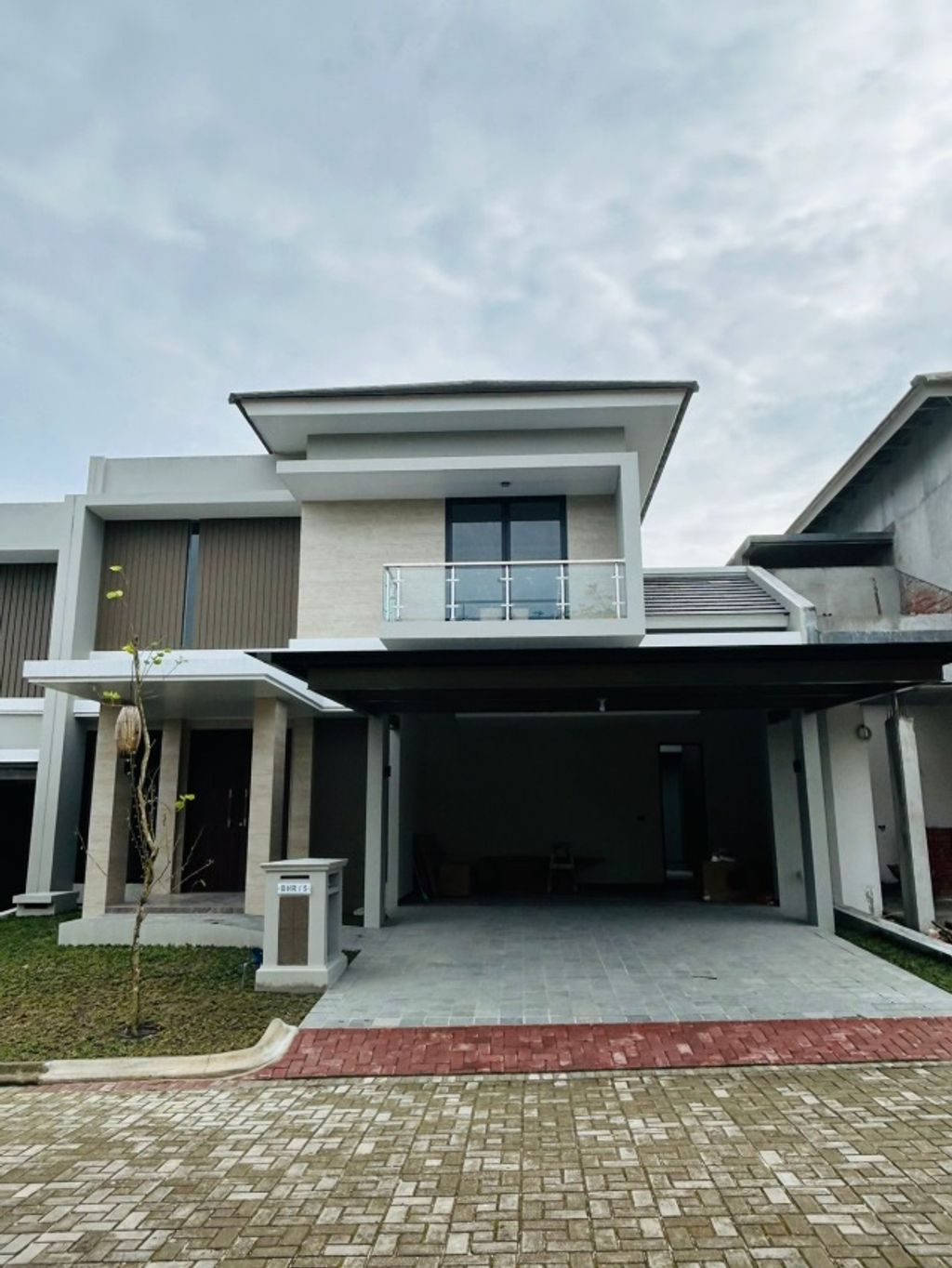 foto tampak rumah tipe PAVILION 12 - BHR (STANDART) perumahan Perumahan Bukit Hijau