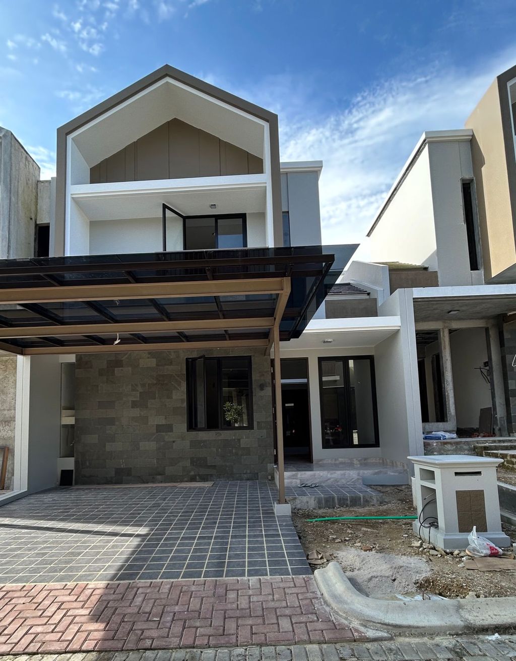 foto tampak rumah tipe PAVILION 8 - BHU II STANDART perumahan Perumahan Bukit Hijau
