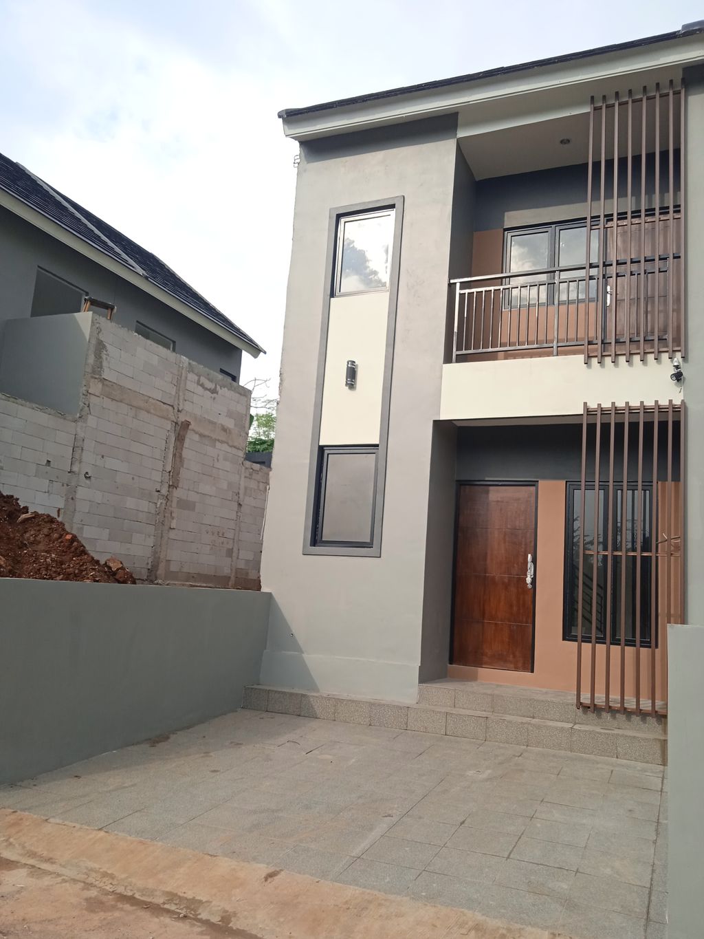 foto tampak rumah tipe C-11 60/60 perumahan PERUMAHAN GREEN HILLS CLUSTER GREEN ARIA