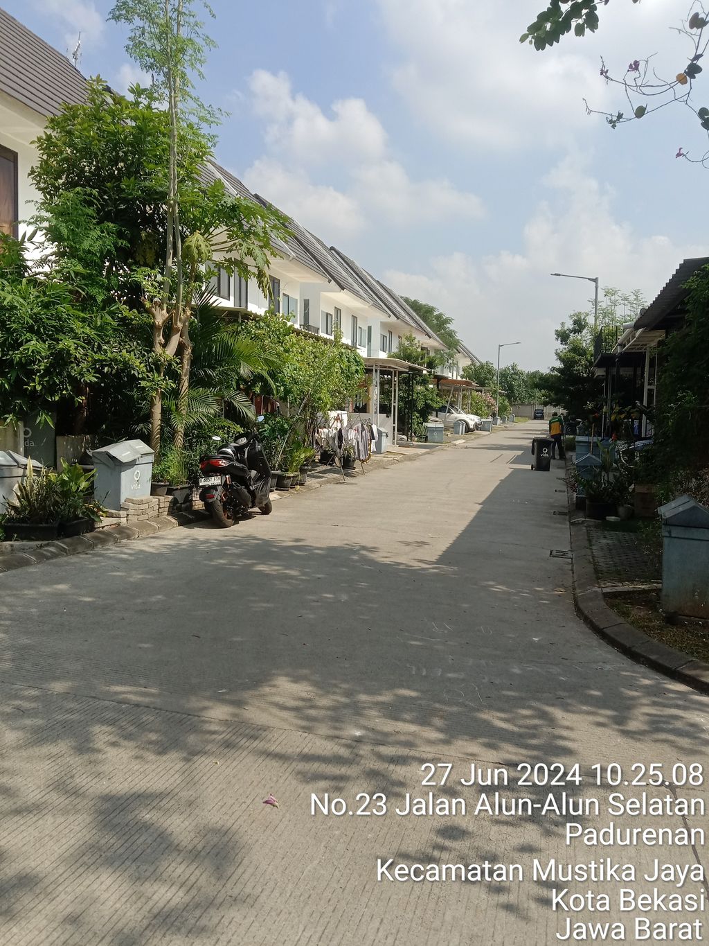 foto posisi tengah perumahan Vida Bekasi - Cluster Botanica