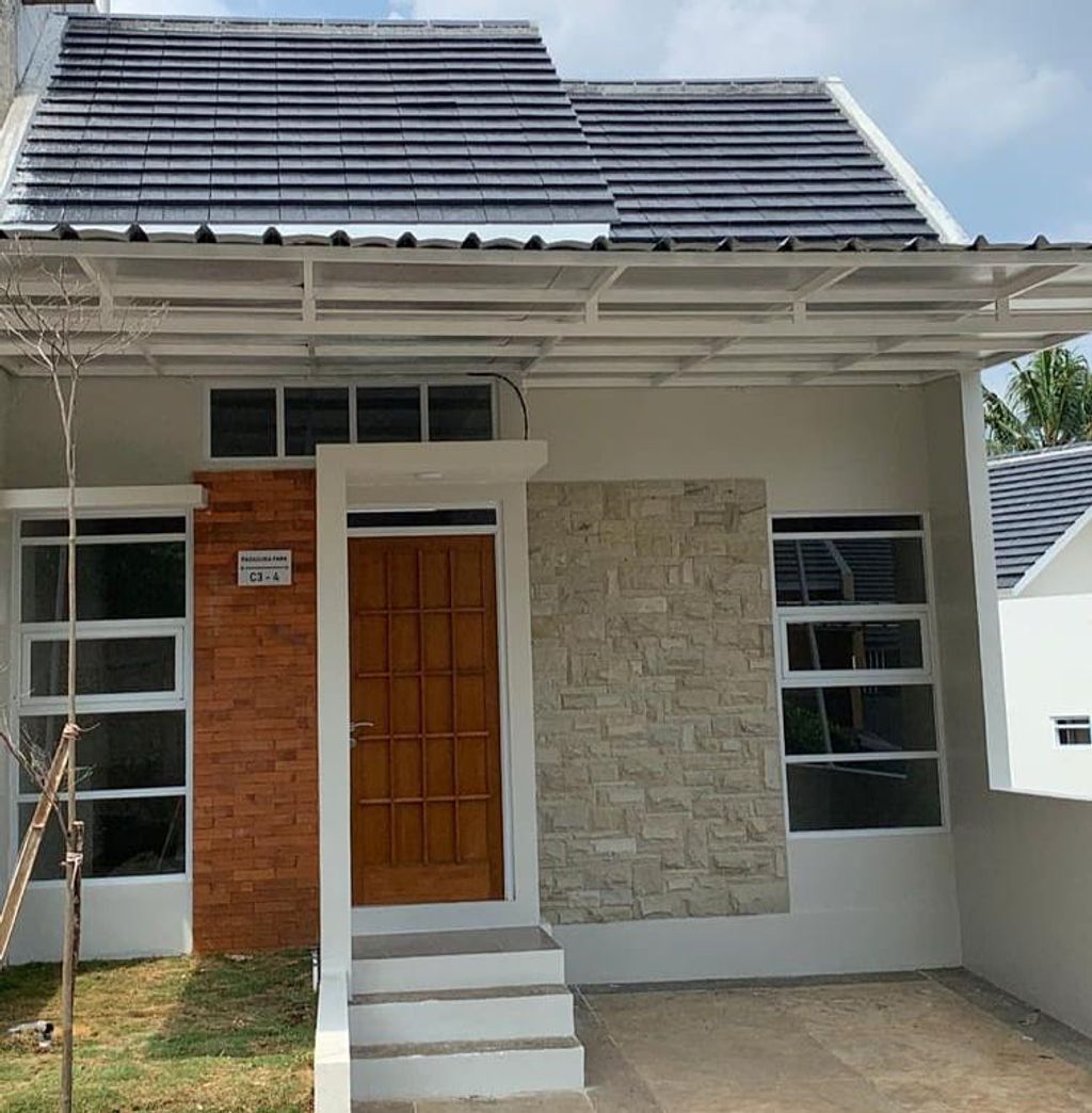 foto tampak rumah tipe 36/97 perumahan Padasuka Park
