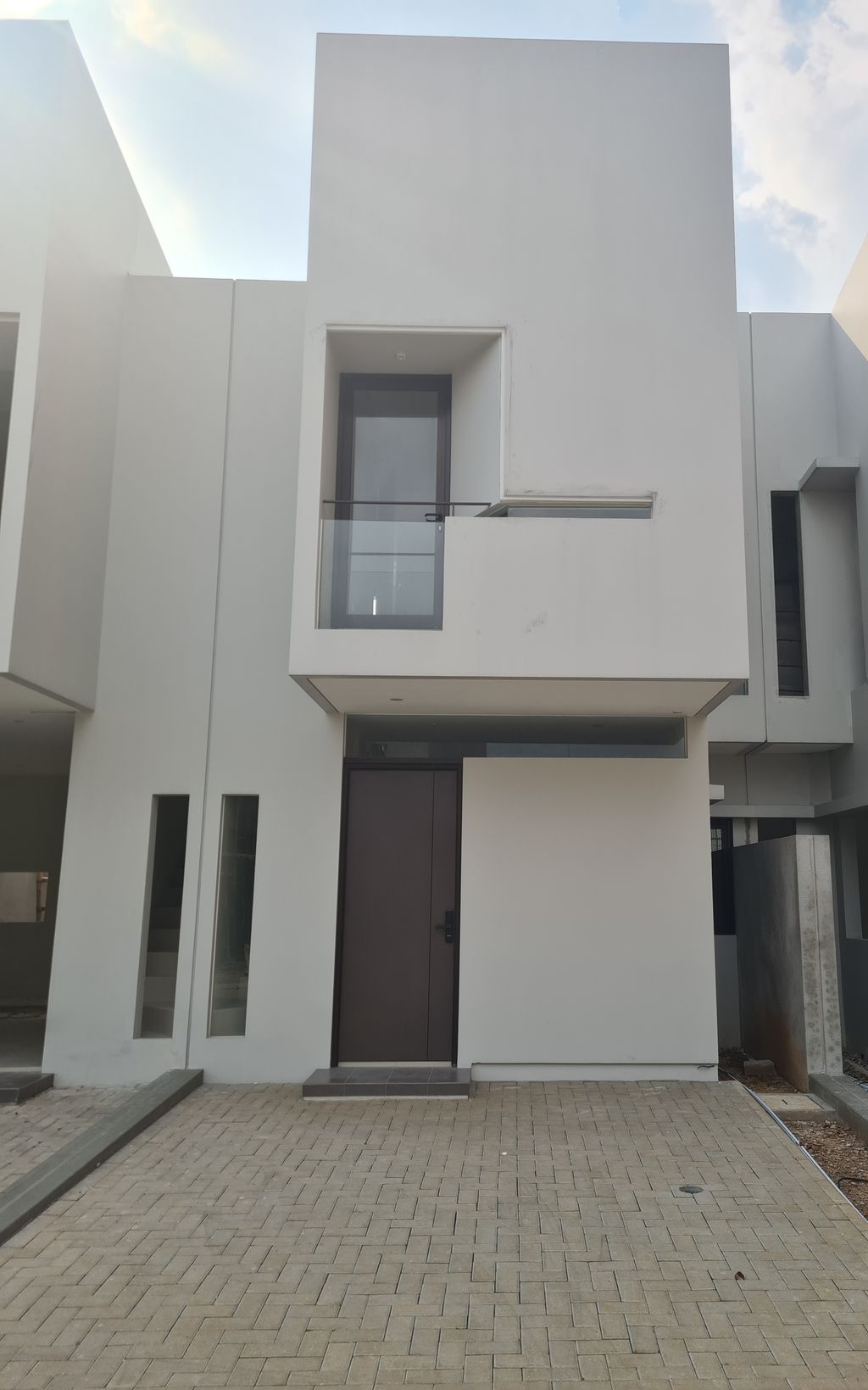 foto tampak rumah tipe Blok M No 2 perumahan STELLAR