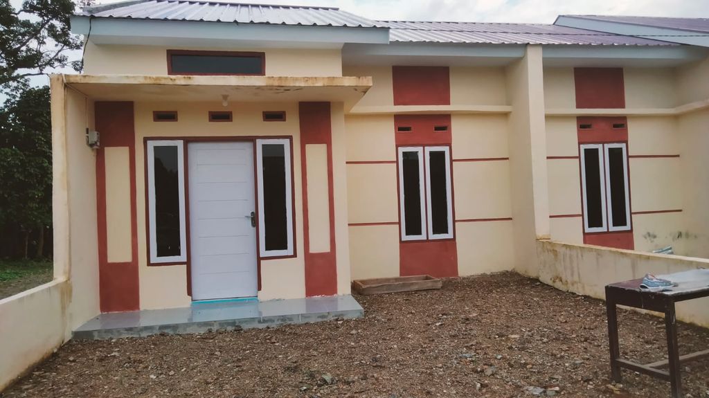 foto contoh rumah perumahan FAMILY RESIDENCE