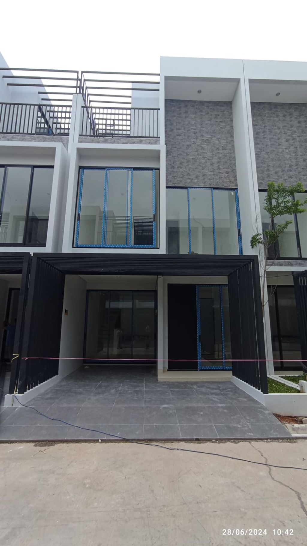 foto tampak rumah tipe YK 10 perumahan ANWA RESIDENCE PURI