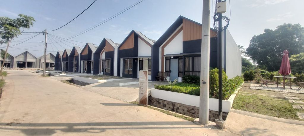 foto tampak rumah tipe Cluster Symphony perumahan Primavera Residence
