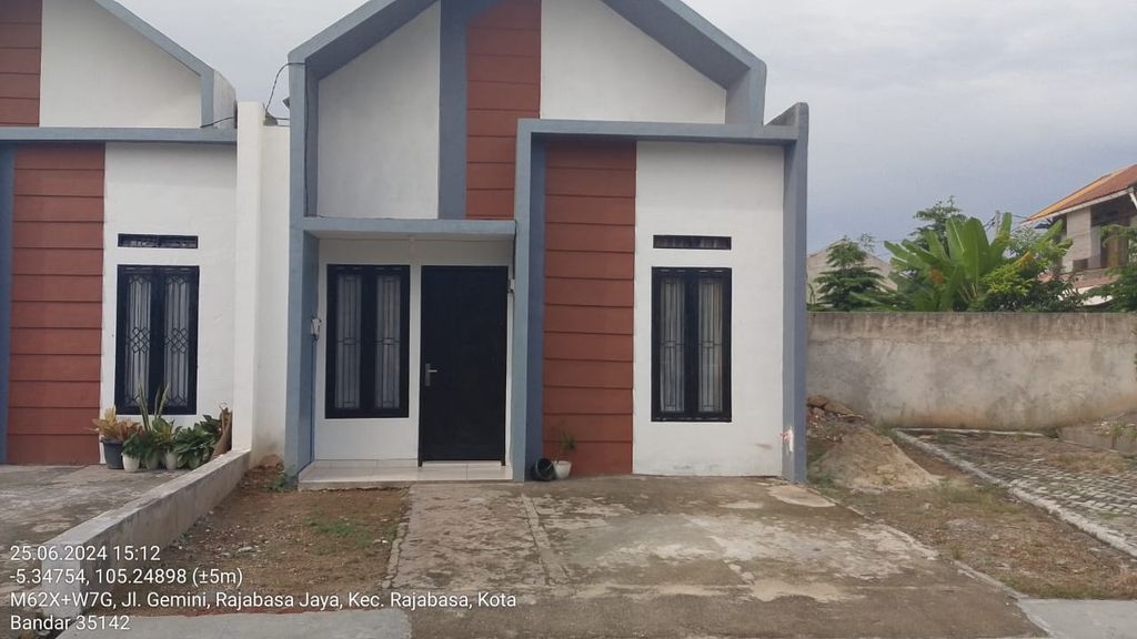 foto tampak rumah tipe D perumahan La Bella Residence