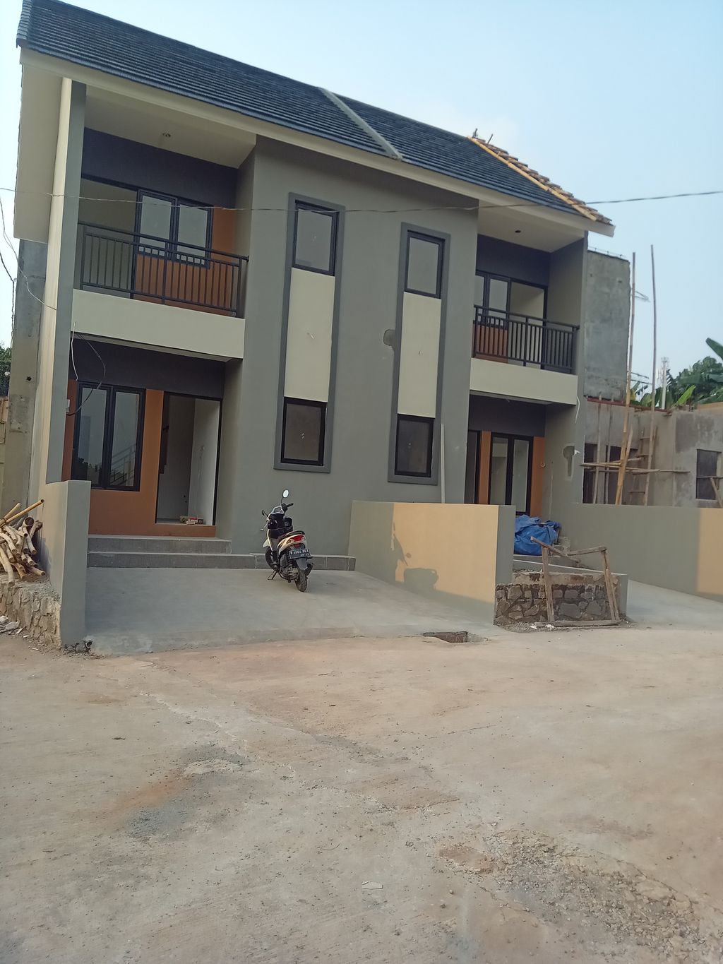 foto tampak rumah tipe C-8 65/60 perumahan PERUMAHAN GREEN HILLS CLUSTER GREEN ARIA