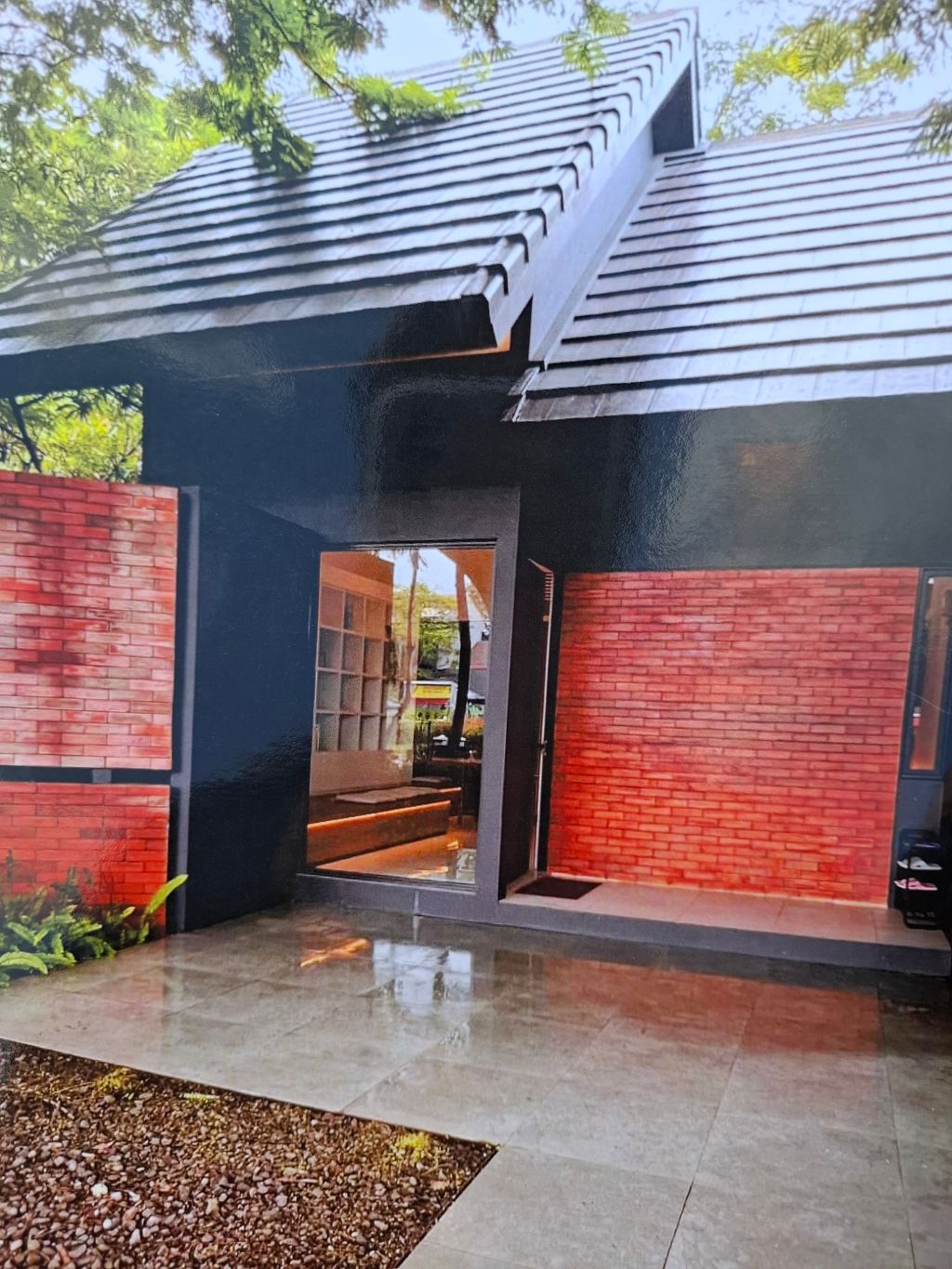 foto tampak rumah tipe LE RICHE 592 perumahan Mutiara Gading City Cluster New Liverpool Tahap 1