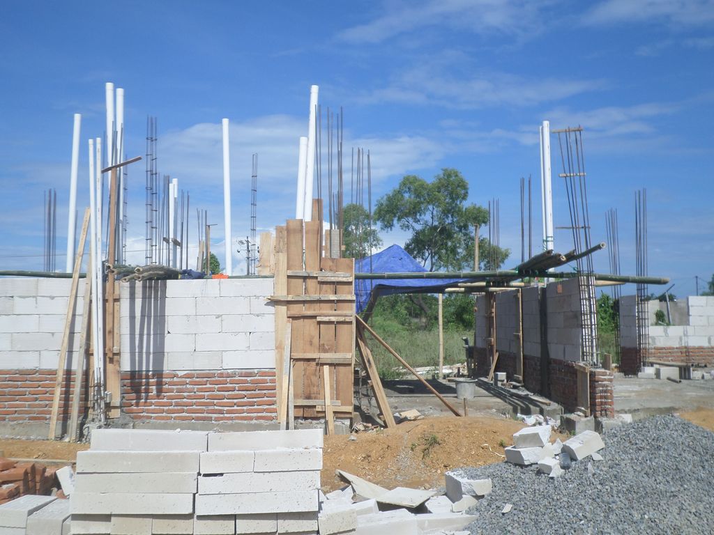 foto tampak rumah tipe MY-0009 perumahan Rolling Hills 6