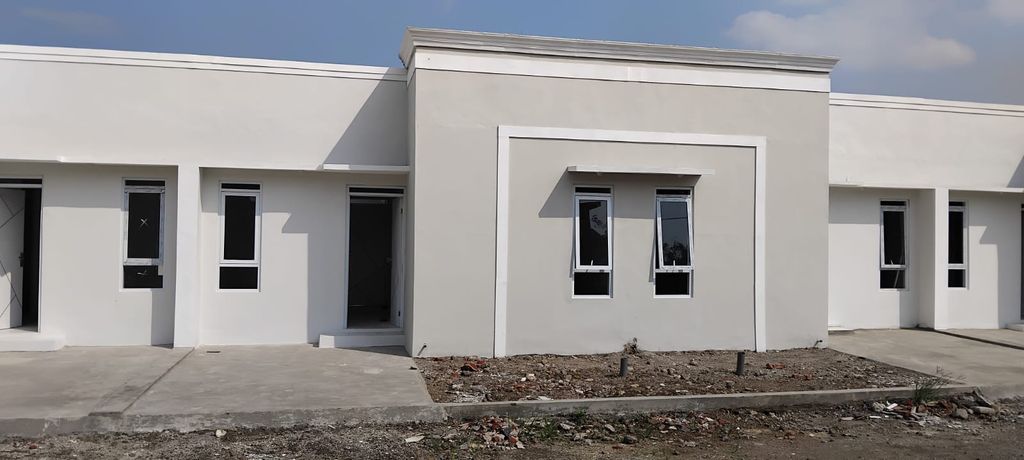 foto tampak rumah tipe 34/94 perumahan Parahyangan Residence