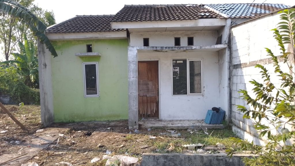 foto tampak rumah tipe 36/72 (Stok Lama) perumahan PURI LESTARI