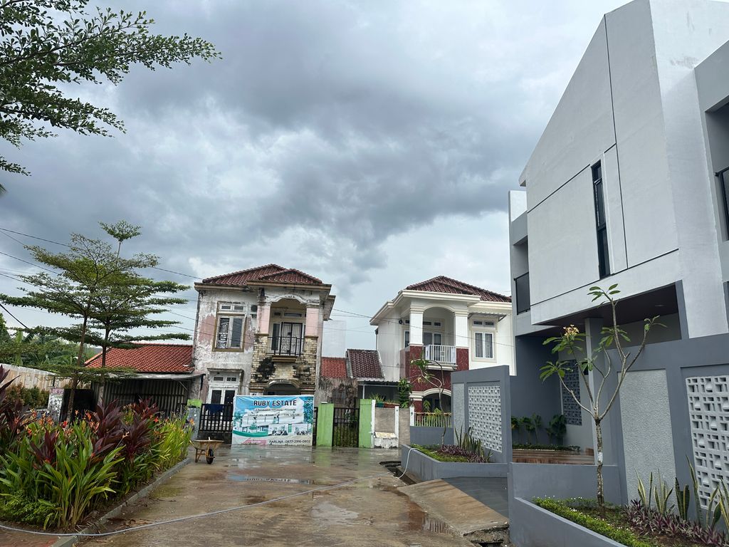 foto posisi tengah perumahan Ruby Estate