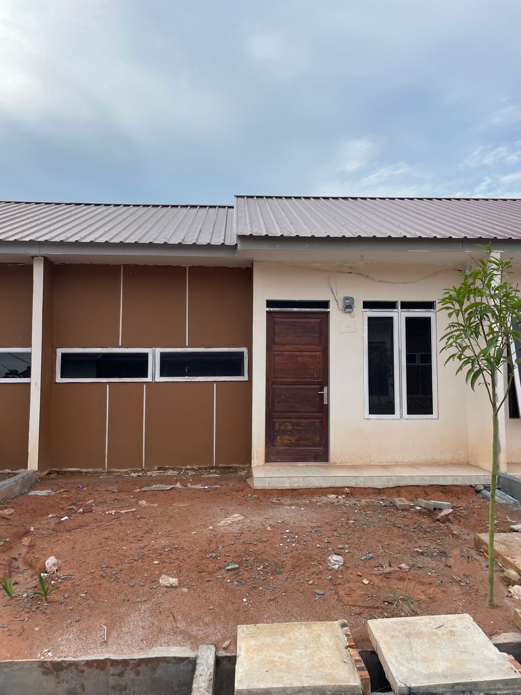foto tampak rumah tipe SUBSIDI 2024 perumahan PALM ANNAFRIS MEDINA PENGEMBANGAN 1