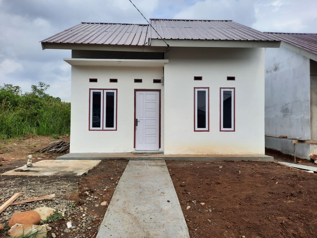 foto tampak rumah tipe 36/120 perumahan KITA BERSAMA TAHAP 2