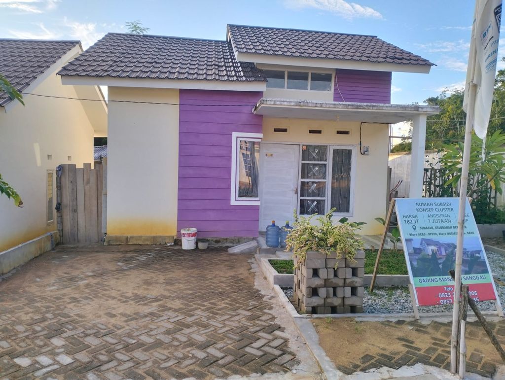 foto tampak rumah tipe 36 perumahan GADING MANSION
