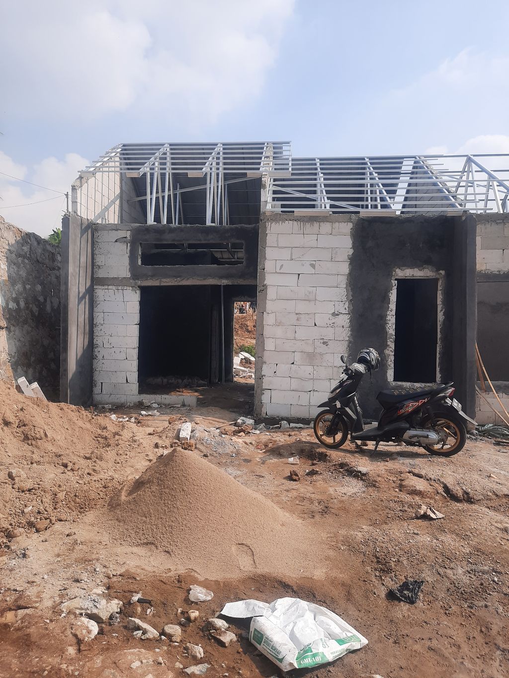 foto contoh rumah perumahan Bukit Bagendung Indah