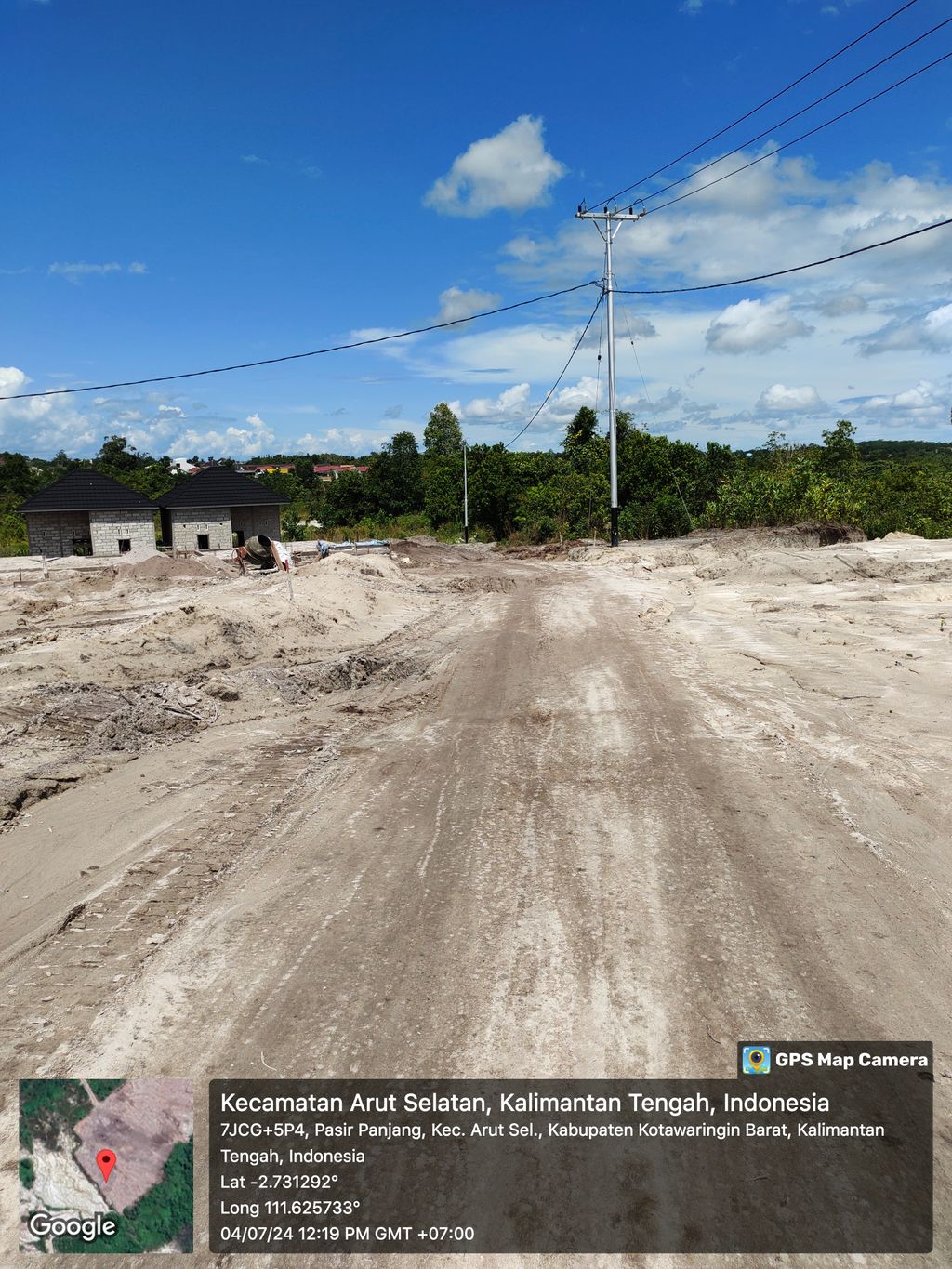 foto gerbang perumahan RAFFLES HILL RESIDENCE