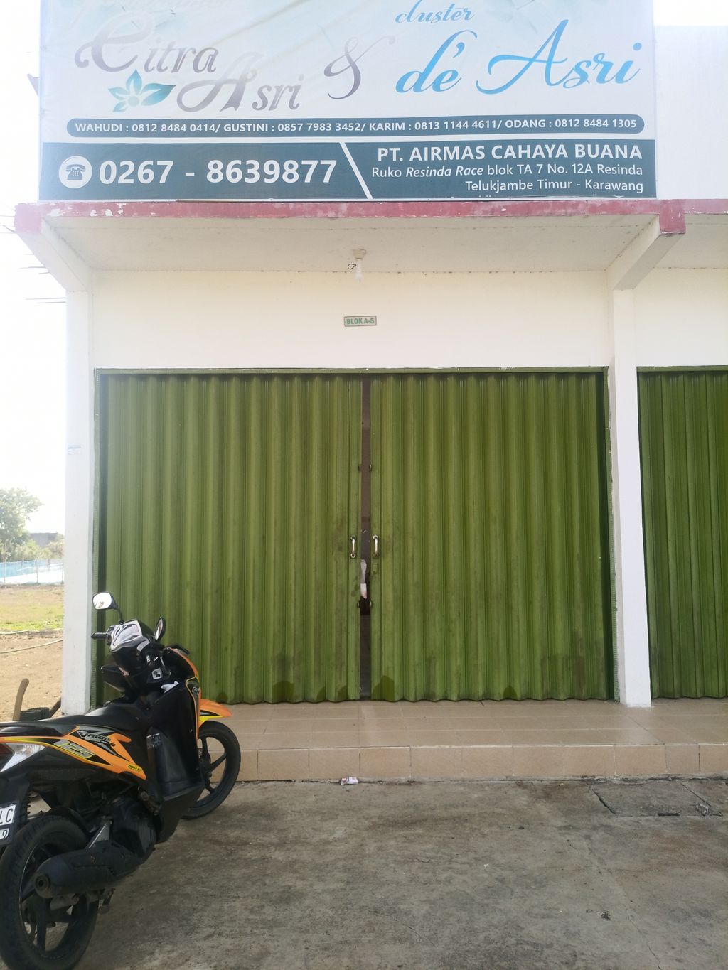 foto tampak rumah tipe RUKO 30/48 perumahan Citra Asri