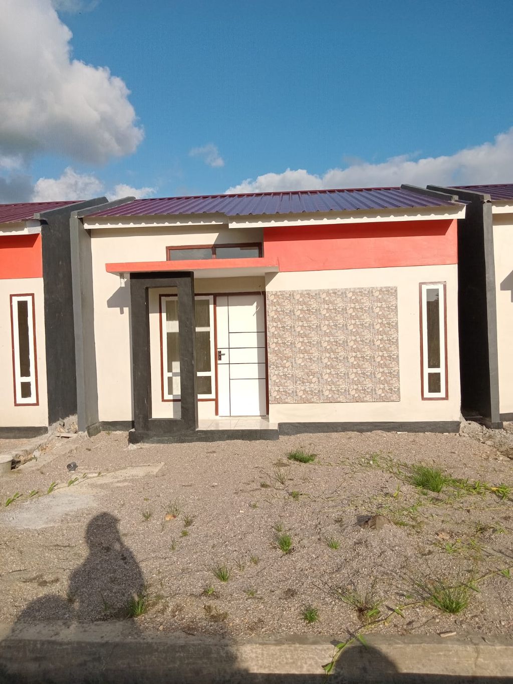 foto tampak rumah tipe Rumah Tapak perumahan MEGA BOLA RESIDANCE