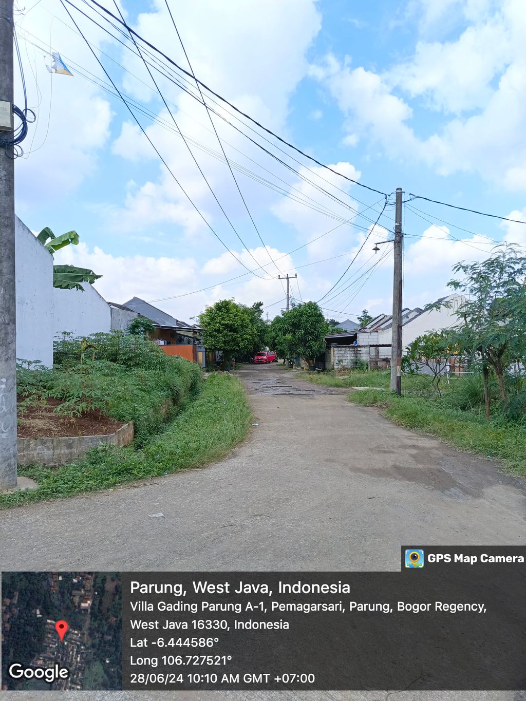 foto posisi tengah perumahan Villa Gading Parung
