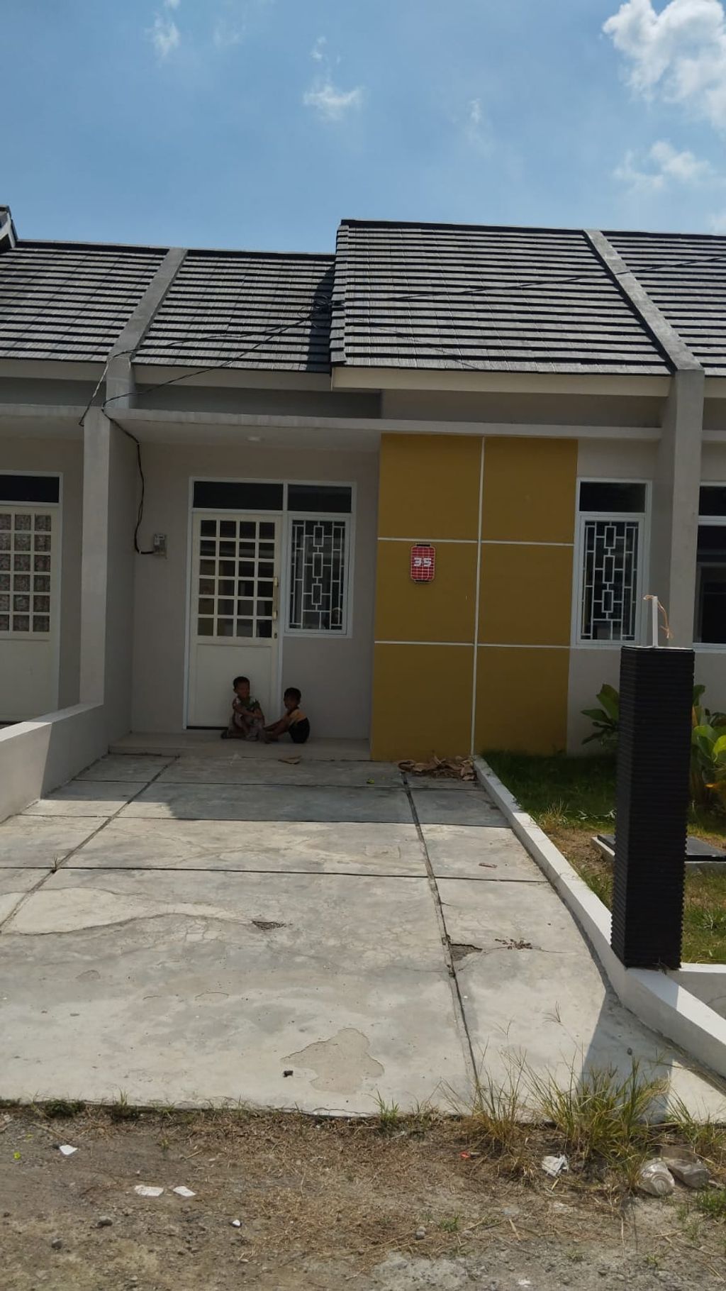 foto tampak rumah tipe KIMURA PLUS 30X61 perumahan MUARA GARDEN JAVANA