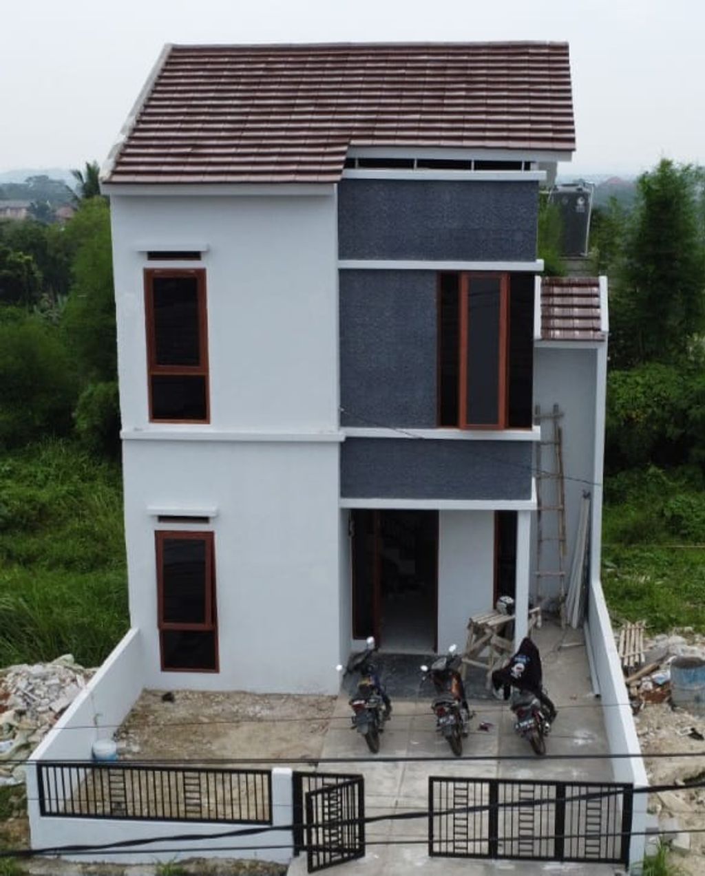 foto tampak rumah tipe 72/102 perumahan Cluster Padjadjaran Bamboo Residence 3 - Cluster Villa Bambu