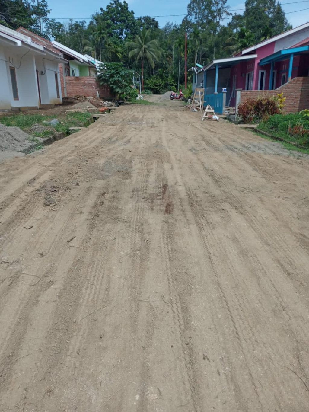 foto gerbang perumahan PERUMAHAN POLAK LOWE RESIDENCE 2