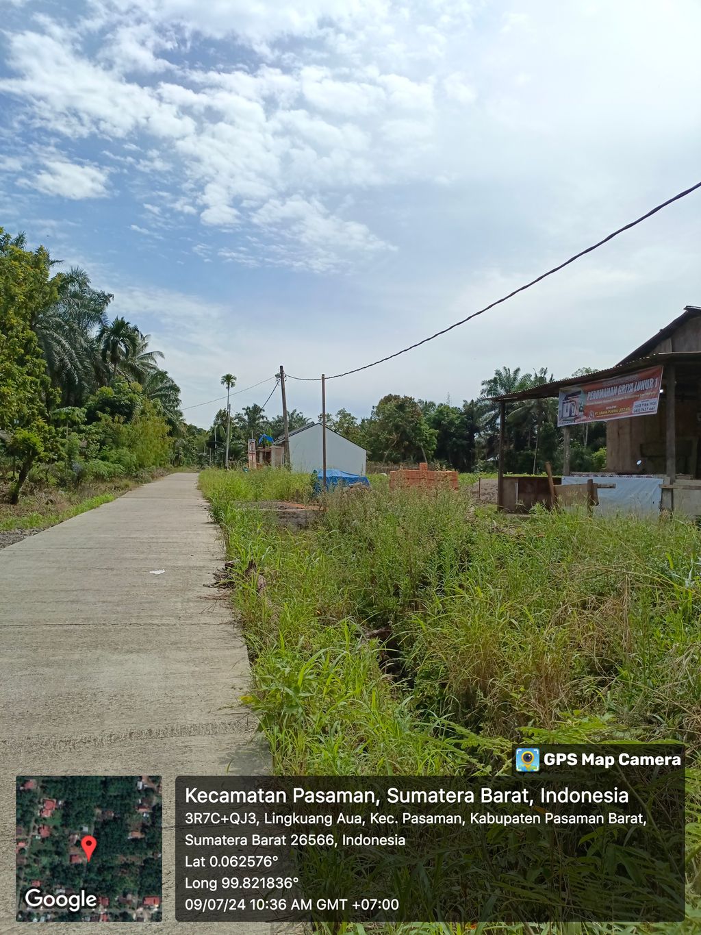 foto gerbang perumahan Perumahan Griya Luhur 1