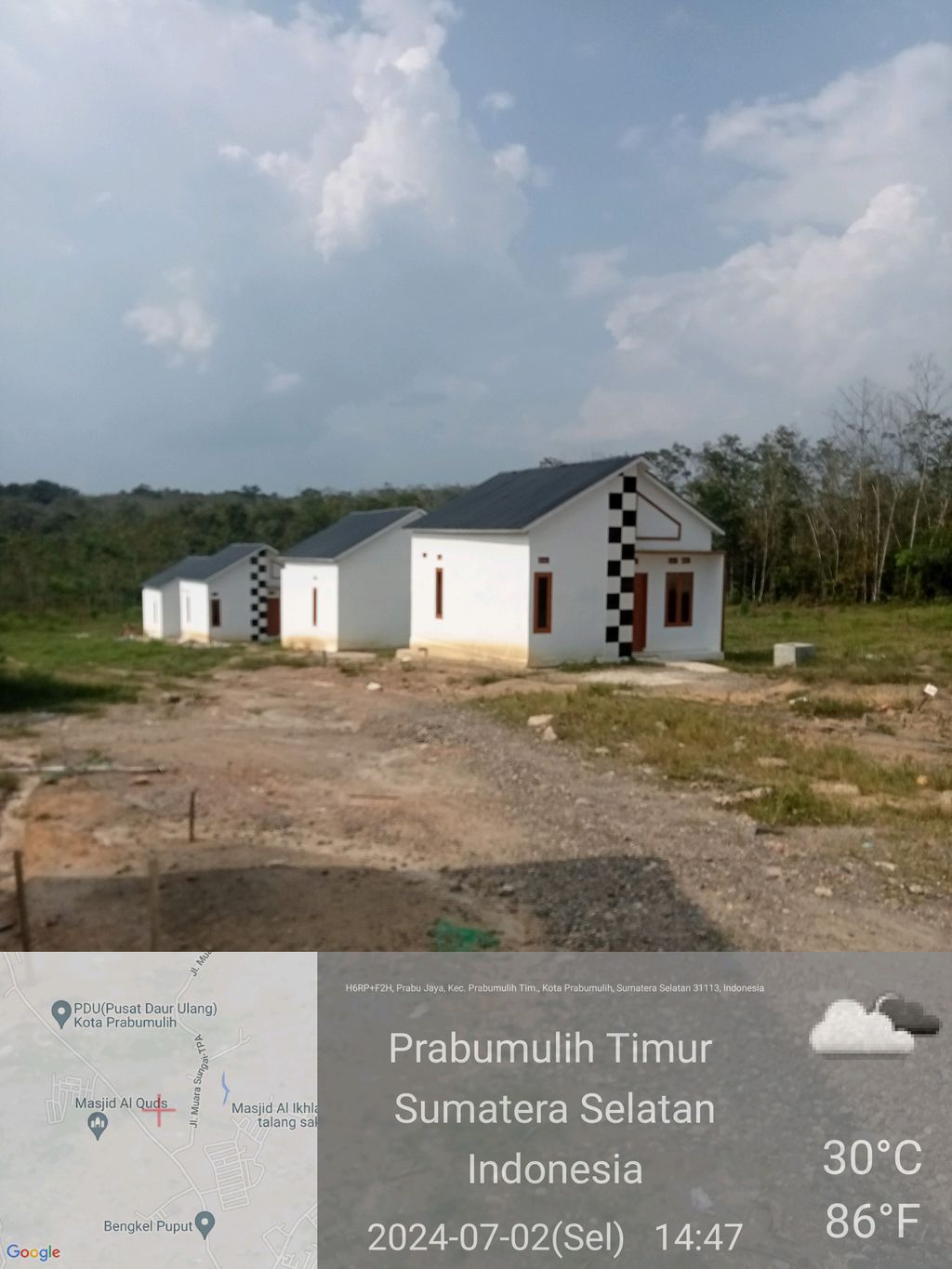 foto posisi tengah perumahan GRIYA CATUR PRABUJAYA