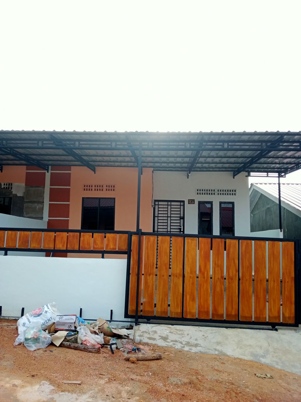 foto contoh rumah perumahan Cristal abadi 3